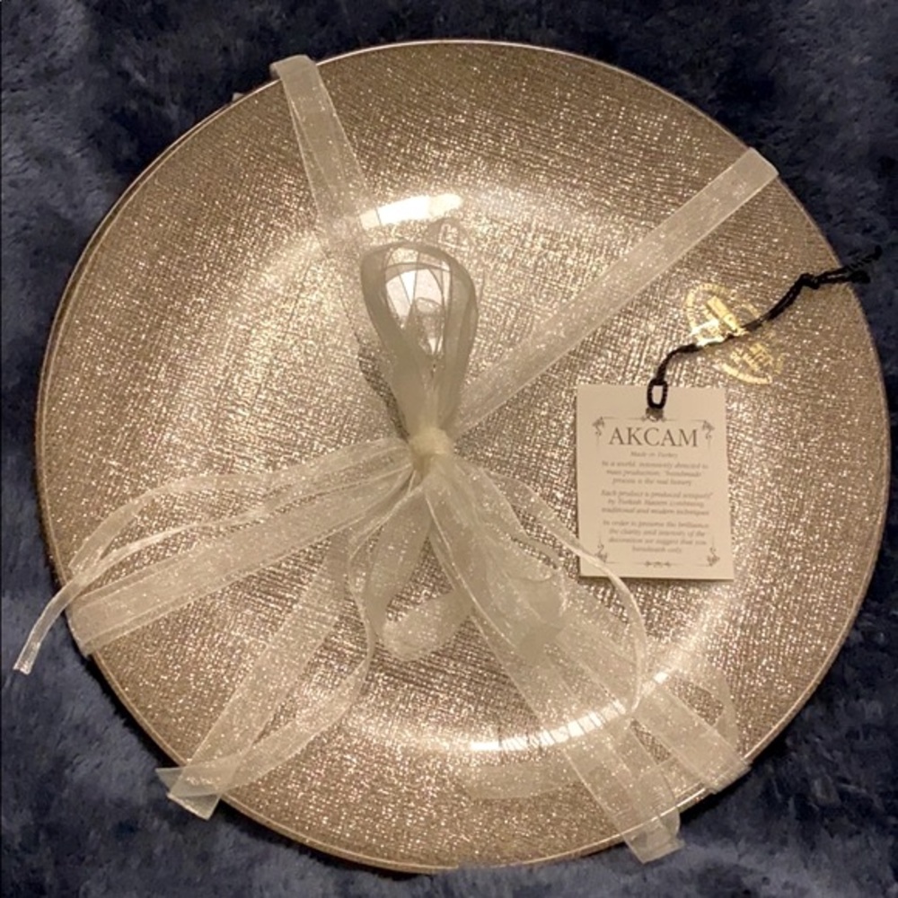AKCAM Glass Turkish Plates (set of 4)